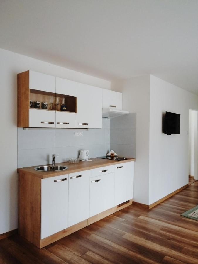 Apartman Pri Parku Sered' Екстериор снимка