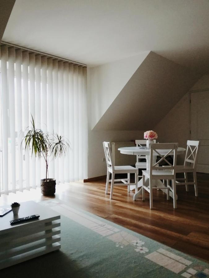 Apartman Pri Parku Sered' Екстериор снимка