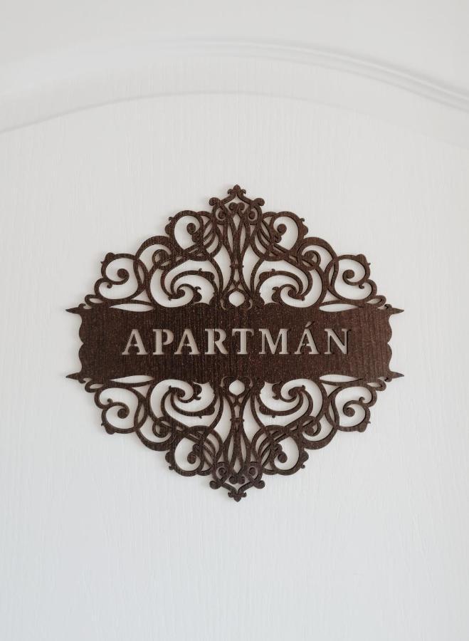 Apartman Pri Parku Sered' Екстериор снимка