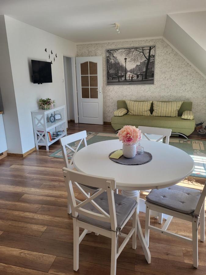 Apartman Pri Parku Sered' Екстериор снимка