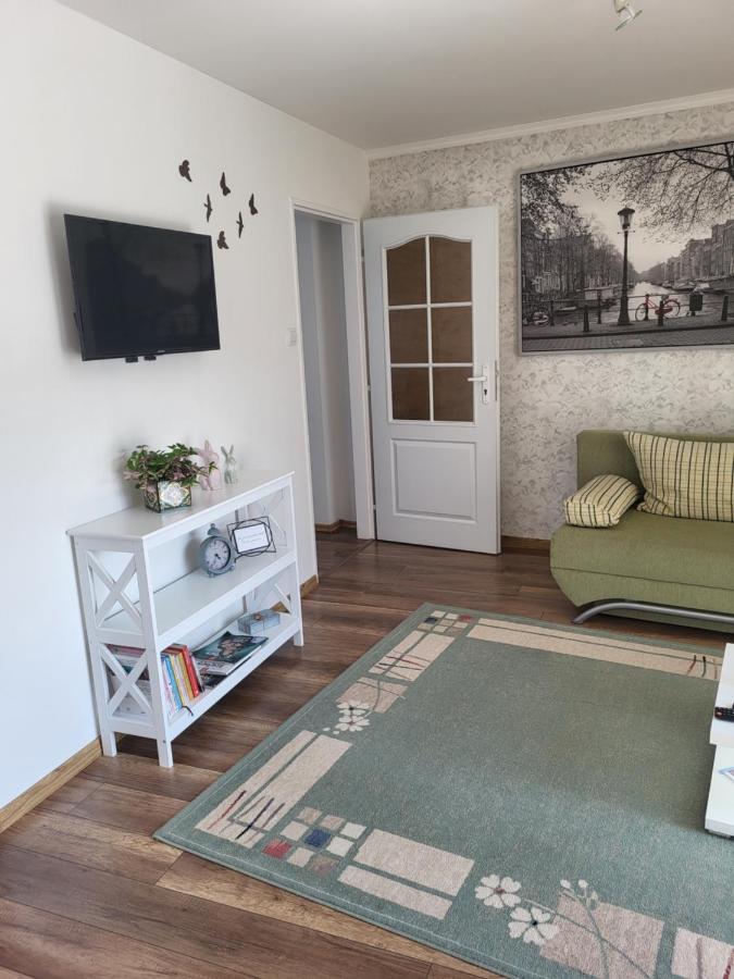 Apartman Pri Parku Sered' Екстериор снимка